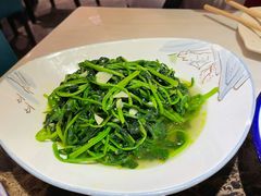 生炒蒜蓉菠菜-老边饺子馆(金源店)
