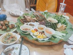 -沐毫傣泐云南菜孔雀宴•手抓饭傣味烧烤(曼听公园店)