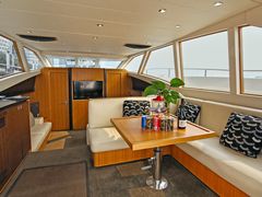 -北外滩百艇汇游艇俱乐部