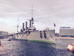 -阿芙乐尔号巡洋舰