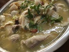 酸菜鱼-乐友川味家常菜馆