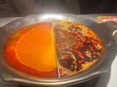 番茄菌汤辣牛油锅底-九鼎轩脆毛肚火锅(三钢里店)
