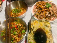 -大芊金重庆串串火锅(南京路店)