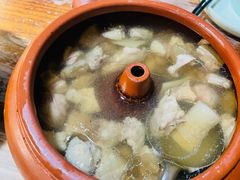 松茸汽锅鸡-缘生态云南菜·野生菌庭院餐厅(华侨城店)