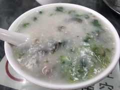 皮蛋瘦肉粥-穗银肠粉店(东川路店)