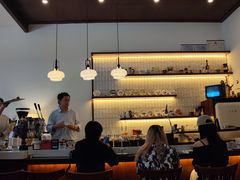 -Café Monson
