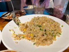 -臻鲜燕海鲜融合餐厅(金陵style店)