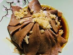 金牌蒜香牛舌-老刘私厨猪脚饭