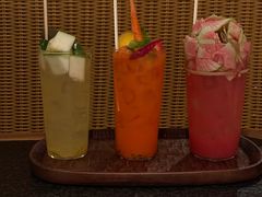 -三出山火锅(南京万象天地店)