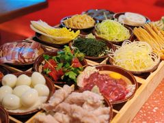 -赵美丽·重庆社区火锅·直营店(火车东站·中豪国际店)