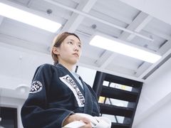 -菠萝格斗巴西柔术训练馆