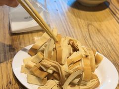 -聚合鑫东北熏酱熟食麻辣面(长阳店)