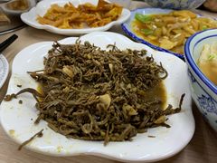 -赵氏牛肉罩火烧