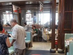 -阿瓦山寨·湘菜现炒·剁椒鱼头王(咸阳总店)