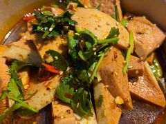 -多嘴超级肉蟹煲(中街恒隆故宫店)