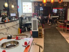 -烧哥美蛙肥肠鱼火锅·十五年社区店
