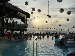 -FINNS Beach Club
