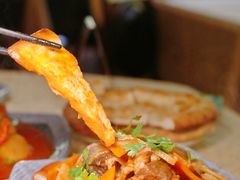 馕包肉-维吾尔餐厅(宜山路店)