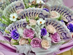 -何兮花店·气球派对鲜花店(马桥银春路万科城店)