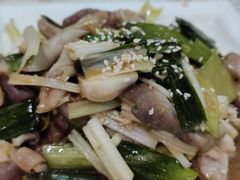 捞起猪肚-粤北餐馆