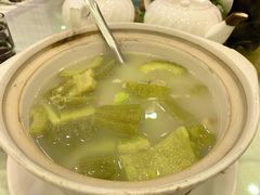 干湿凉瓜炖排骨-清心鸡沙田乳鸽店·非遗传承(石溪店)