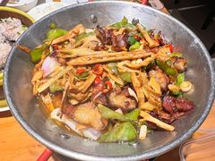 -莲餐厅·湖北菜·潜江小龙虾店(愚园路店)