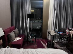 -广州天河希尔顿酒店