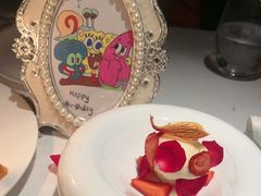 -弦月窗LUNETTE BY AMANDA(复兴路店)