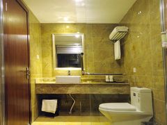 -怡华威斯达酒店(重庆医科大学附属儿童医院店)