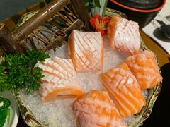 三文鱼鱼腩-魔丼屋(日月光店)