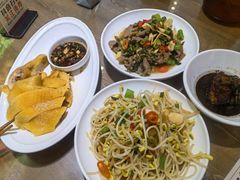 -张翻越·川渝冒菜·武汉黑鸭煲(城北万象城店)