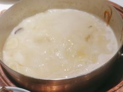 -洪氏嗨捞·猪肚鸡火锅(阳光天地店)