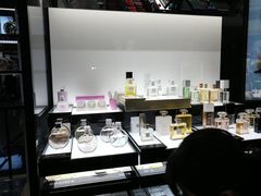 -关西国际机场直营免税店