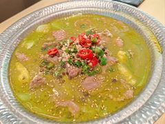 酸萝卜滑牛肉-吕氏疙瘩汤·海鲜新鲁菜(海州利群店)