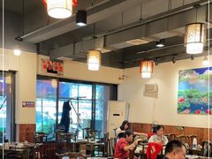 大堂-肖肖酸萝卜鱼火锅(总店)