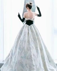 点击看大图 -予白婚纱礼服馆