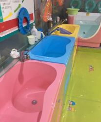 -小鸭先知婴儿游泳馆