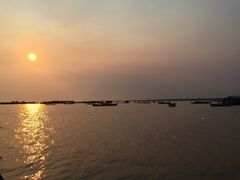 -洞里萨湖