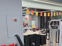 -超鹿运动(五四路恒力城店)