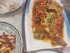 -霄汉牛三鲜湖北砂锅菜(万松园2店)