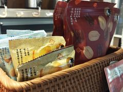 -茶理宜世(东方宝泰店)