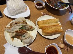 -三好食堂(煎饺·馄饨·肉饼米线·盛世广场店)