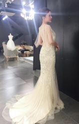 -艾米丽婚纱礼服