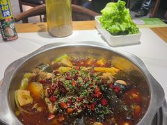 -川囧肥肠鸡·美蛙鱼锅(平高广场店)