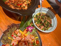 -老滇山寨•云南特色菜•地方菜•民族风情歌舞表演(金碧店)