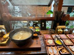 -银米·云南传统过桥米线(双廊黑金冠店)