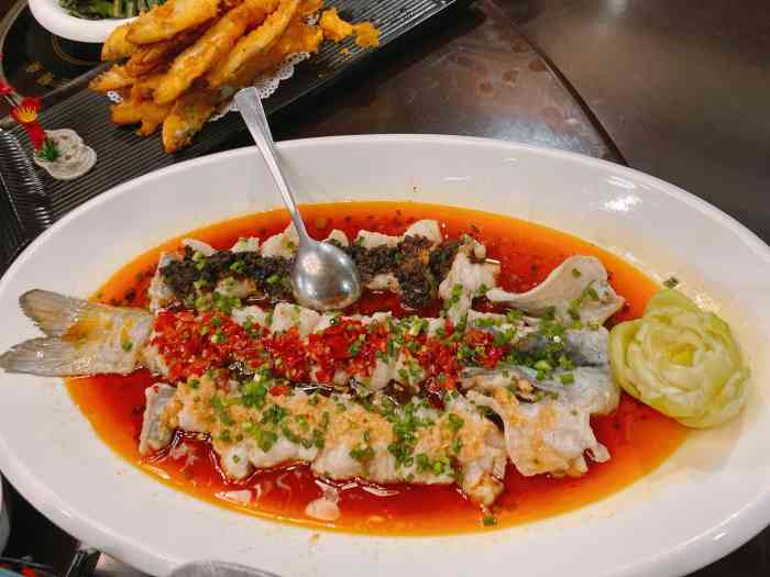 巴陵全鱼席(汴河街店)-"来到岳阳的第一顿,到店的时候已经下午两点.