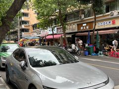 -朱大嘴肥肠血旺(福字街店)