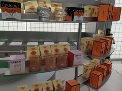 -沪上阿姨·臻选茶饮(上海环球港店)
