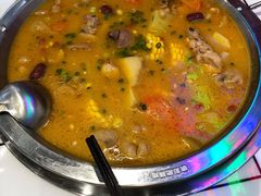 -晓彭肥肠鸡·泡椒鸡火锅(水木天地店)